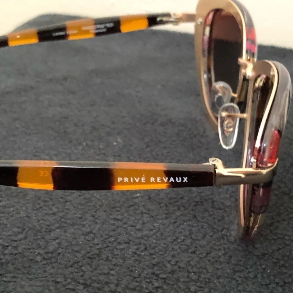 Prive Revaux Limited Edition The Monet Sunglasses and Case